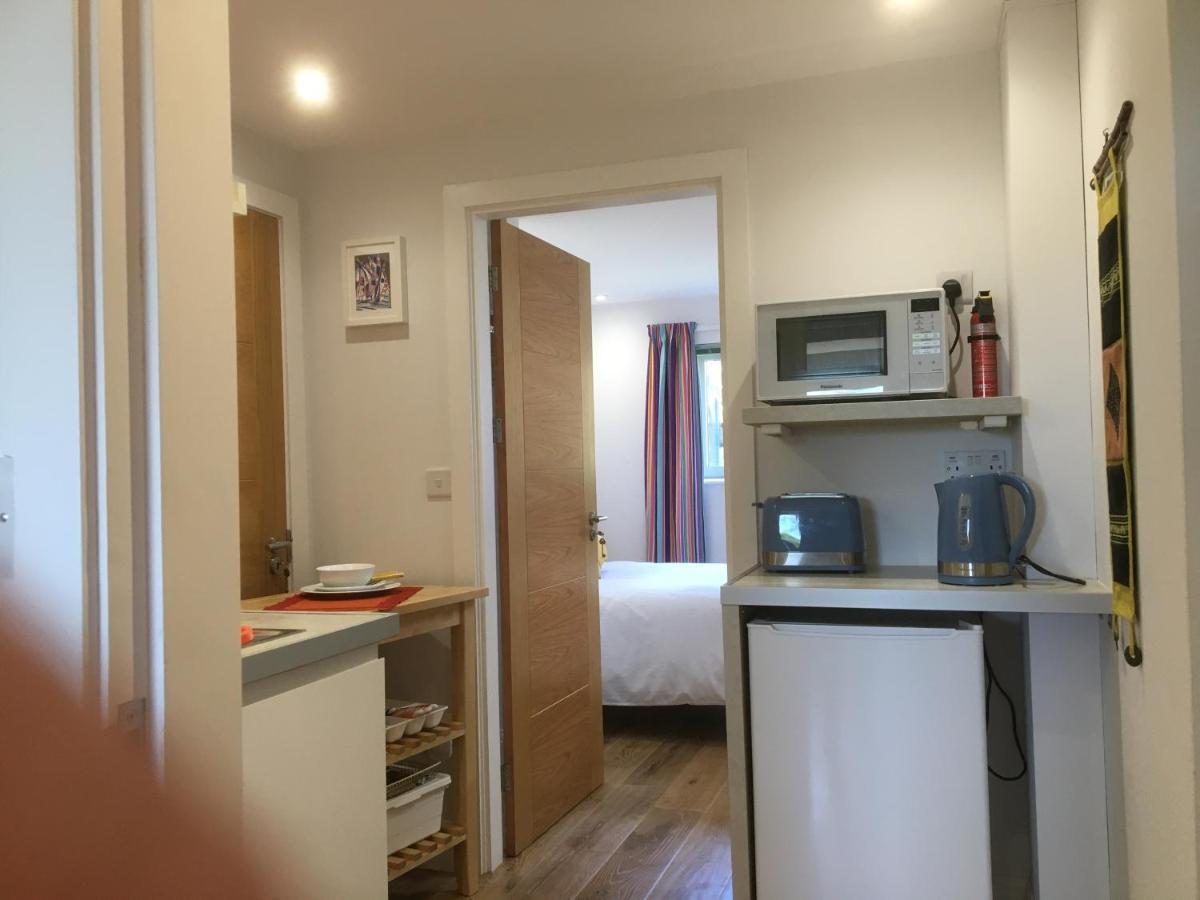 The Wrens Annexe - Stylish Self-Contained 2-Bed Annexe Penzance Bagian luar foto